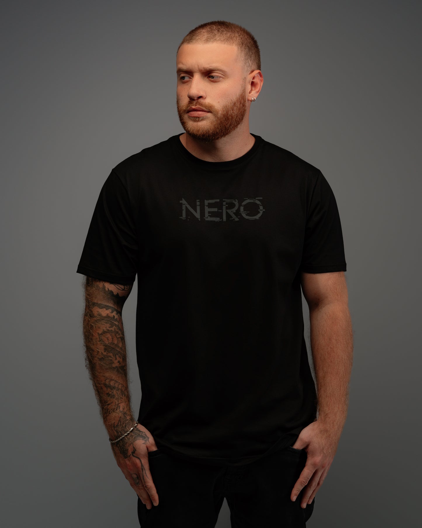 CAMISETA EM ALGODÃO PIMA COM GLITCH