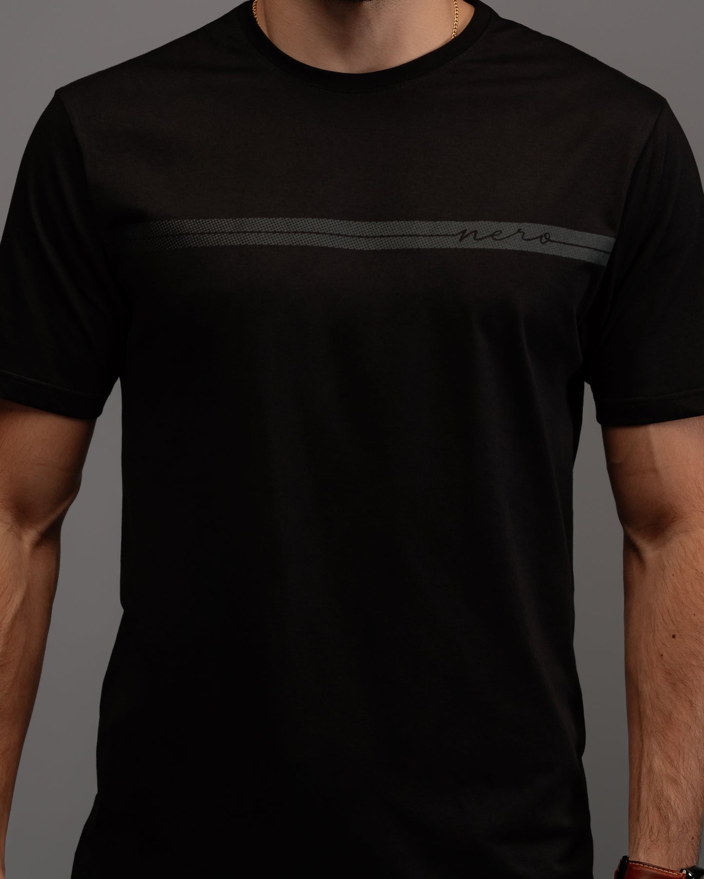 CAMISETA EM ALGODÃO PIMA COM FAIXA DEGRADE