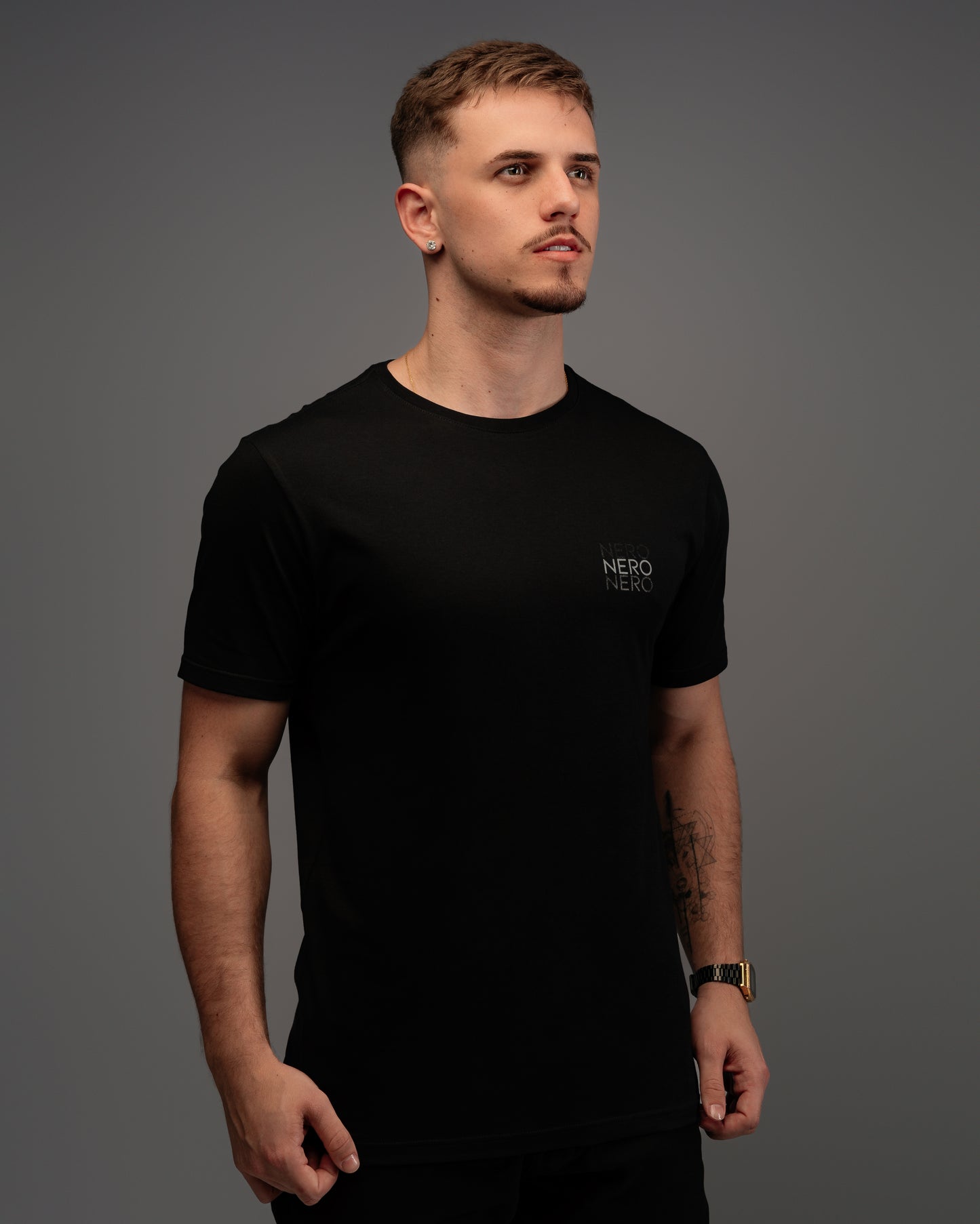 CAMISETA EM ALGODÃO PIMA COM 3NERO EM GEL
