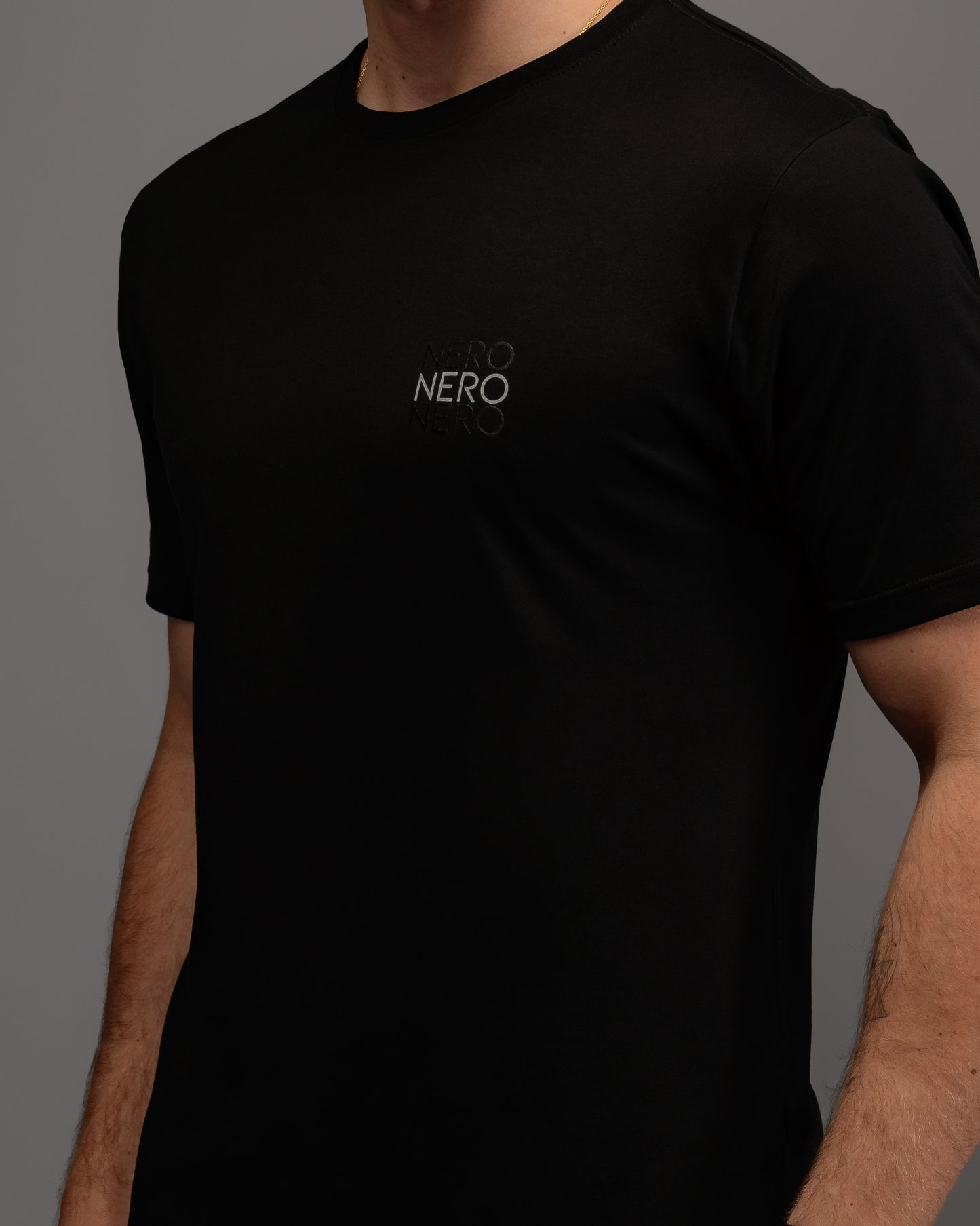 CAMISETA EM ALGODÃO PIMA COM 3NERO EM GEL